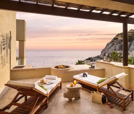 Wapedregal high res estrella suite panoramic ocean view king bed 4 1 e1635447858346